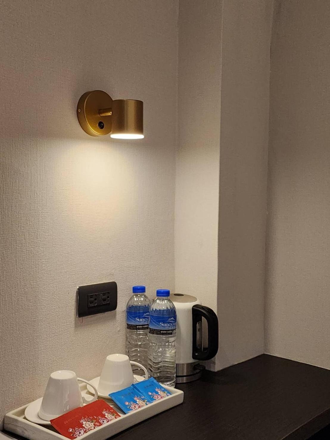 Fun Stay Inn Ximen Taipei Exterior foto
